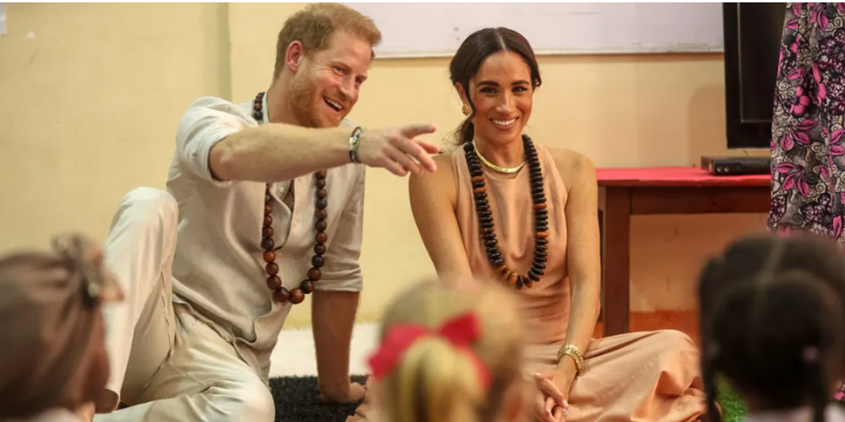 'A stroke of genius!' Nigerians praised for playing national
anthem during Harry and Meghan's tour