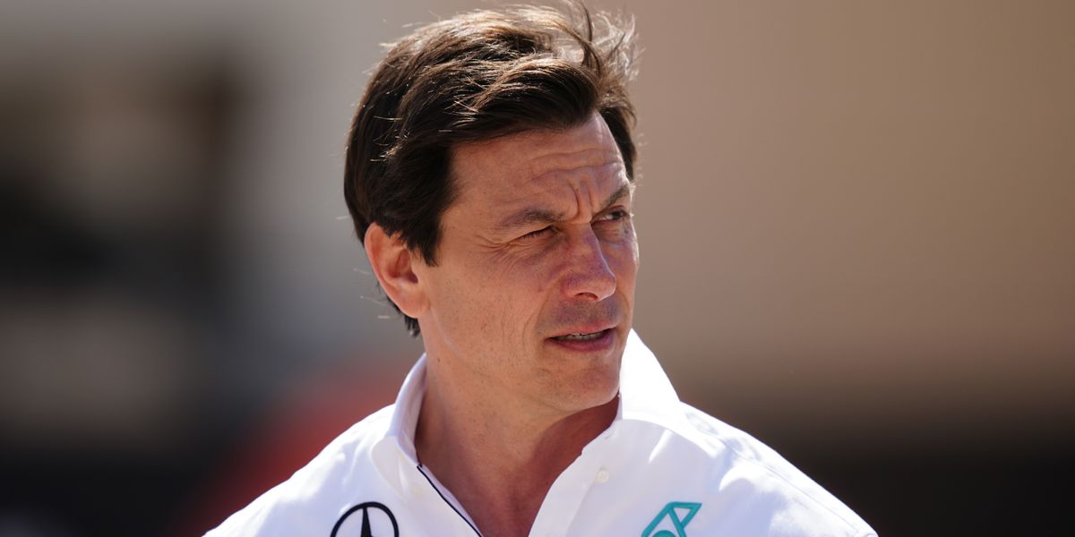 Lewis Hamilton accusation shot down by Toto Wolff after
cryptic George Russell comment