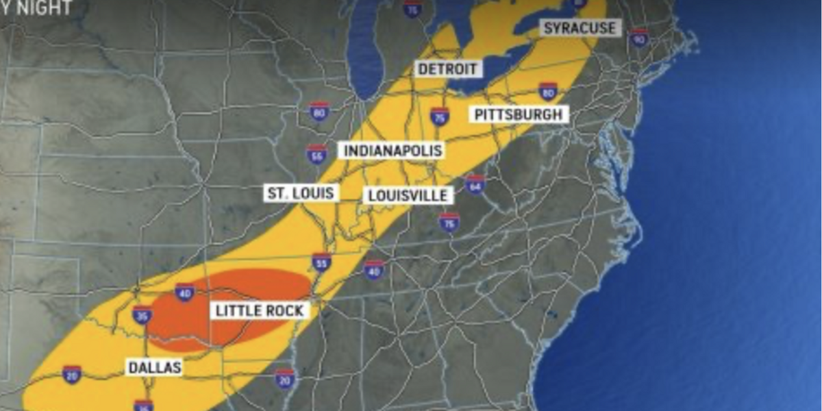 US weather: Millions of Americans told to shelter amid
2,000-mile belt of hail-hurling tornadoes